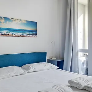 Loft Moderno Sui Navigli Milano